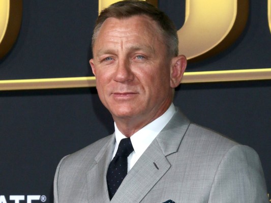 Daniel Craig Receives Same Royal Honor As James Bond