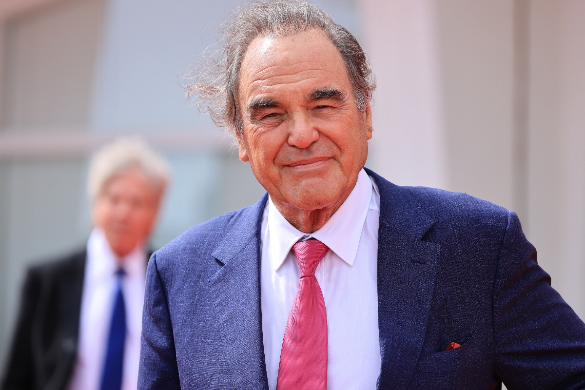 oliver-stone-apologizes-for-ignorant-bashing-of-barbie-ryan-gosling1