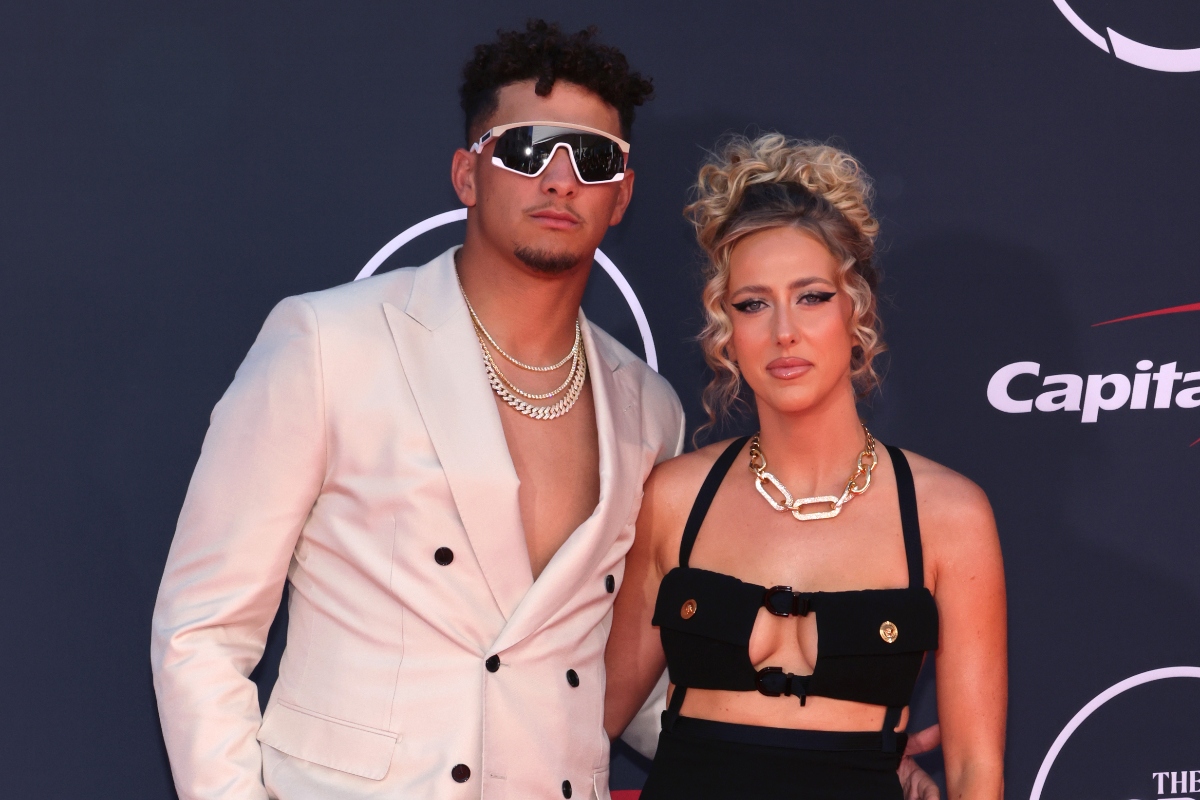 patrick-mahomes-wife-brittany-slammed-by-hotel-staff-in-viral-tiktok