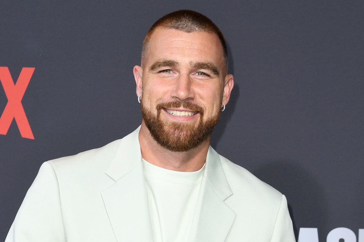 travis-kelce-blushing-in-most-famous-person-in-your-phone-video-sparks-social-media-frenzy