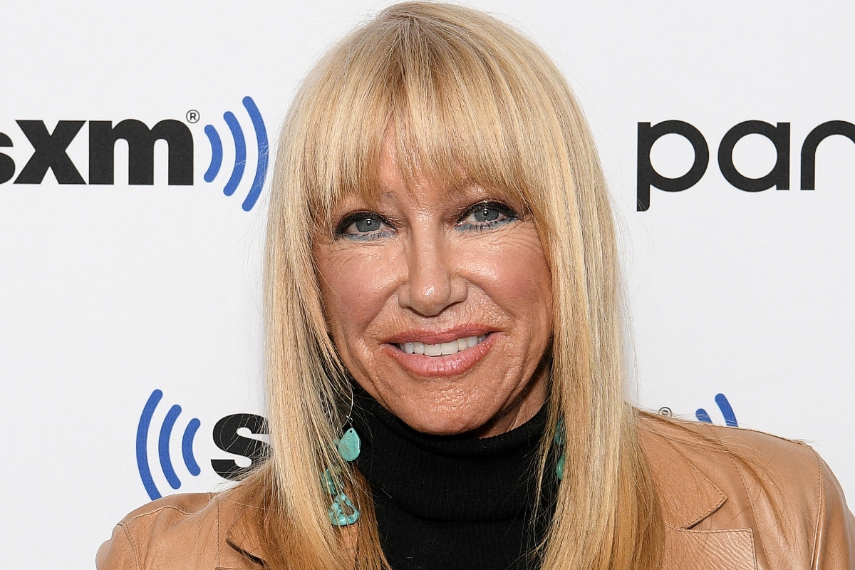 suzanne-somers-former-palm-springs-home-listed-for-sale