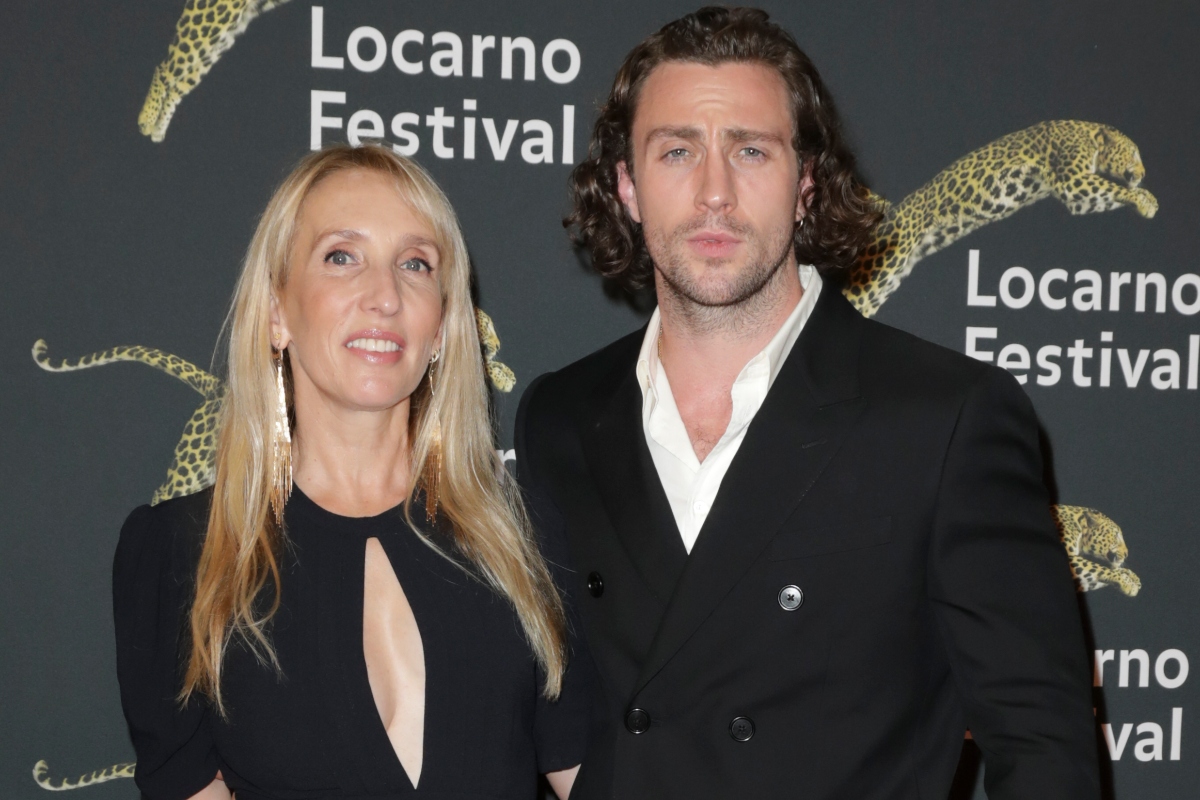 sam-taylor-johnson-defends-age-gap-marriage-to-aaron-taylor-johnson-who-she-met-as-a-teen