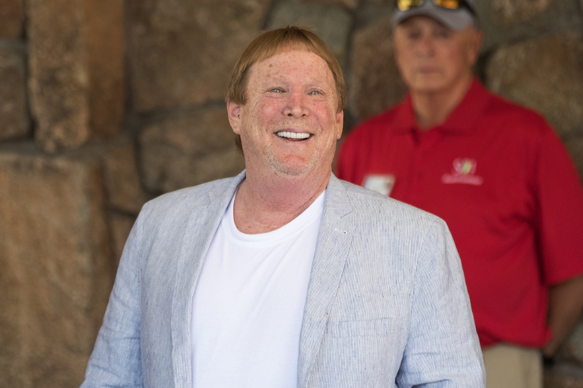 raiders-owner-mark-davis-70-allegedly-expecting-baby-with-26-year-old-girlfriend