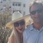 britney-spears-hits-the-bar-during-mexico-vacation-with-brother
