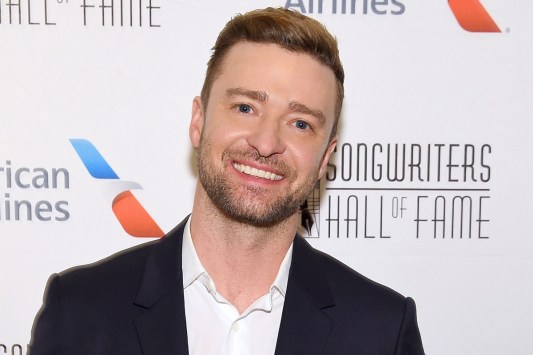 Justin Timberlake Walks to Golf Lessons Following DWI Arrest