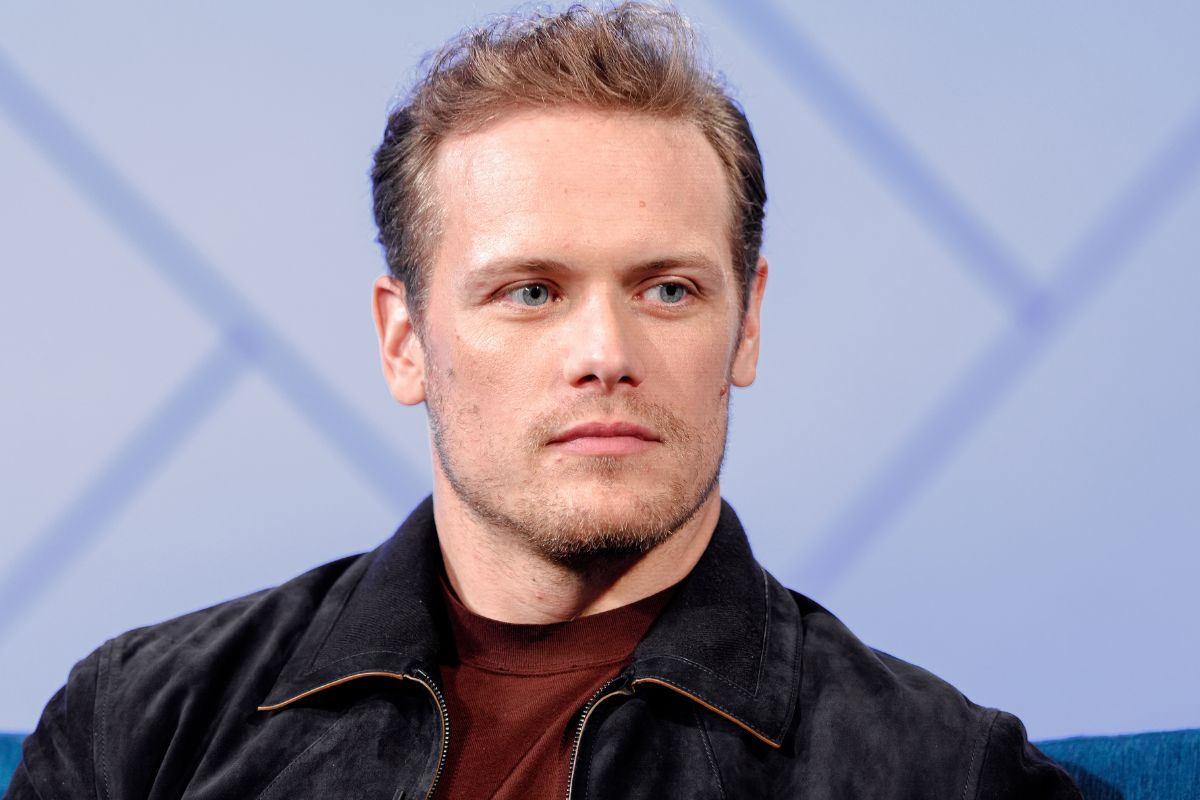 outlander-star-sam-heughan-says-he-going-steal-taylor-swift-from-travis-kelce-shes-gonna-shake-him-off