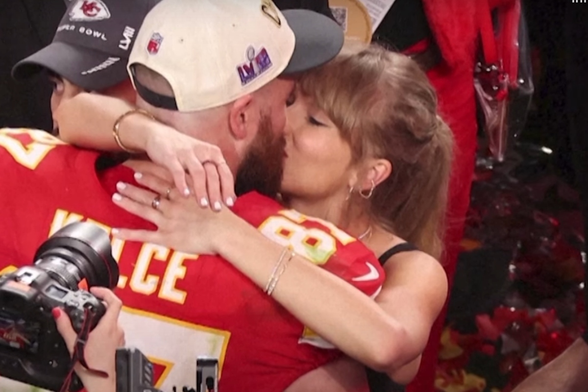 travis-kelce-reveals-moment-he-started-to-really-fall-for-taylor-swift