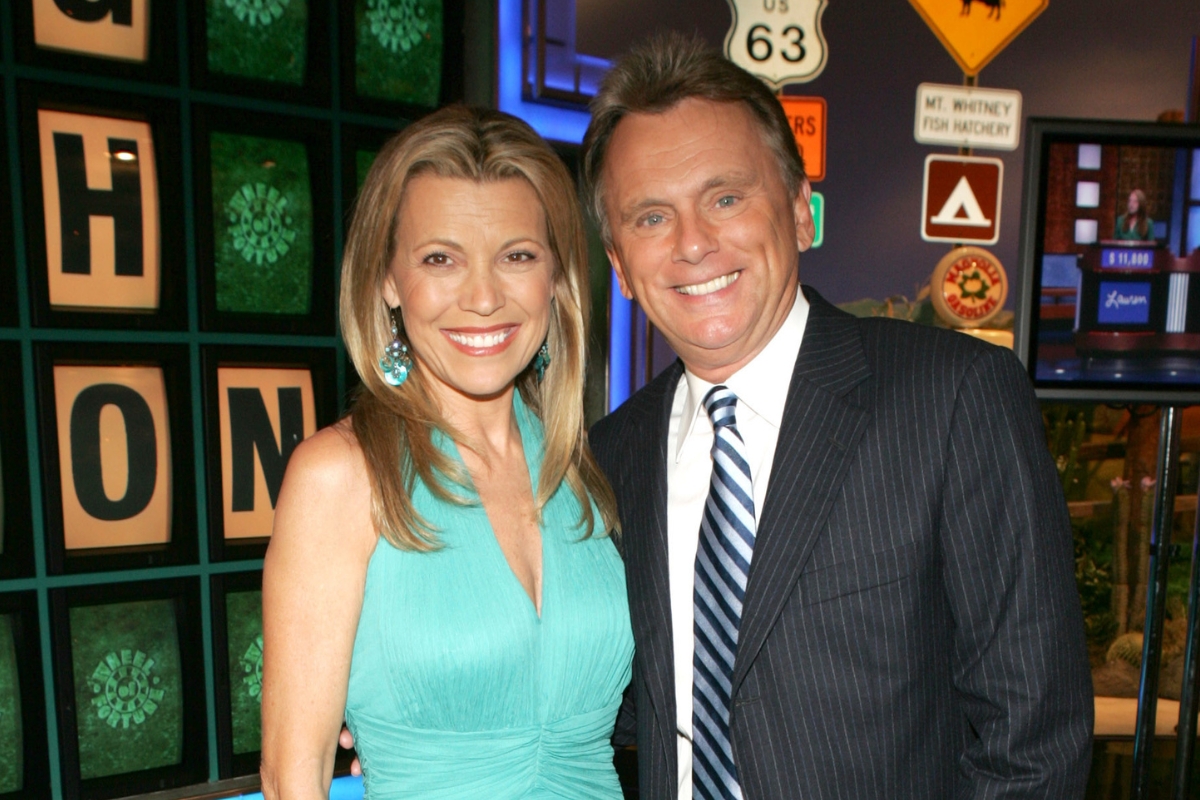 vanna-white-gets-emotional-in-pat-sajak-farewell-video-ahead-of-final-wheel-of-fortune-episode