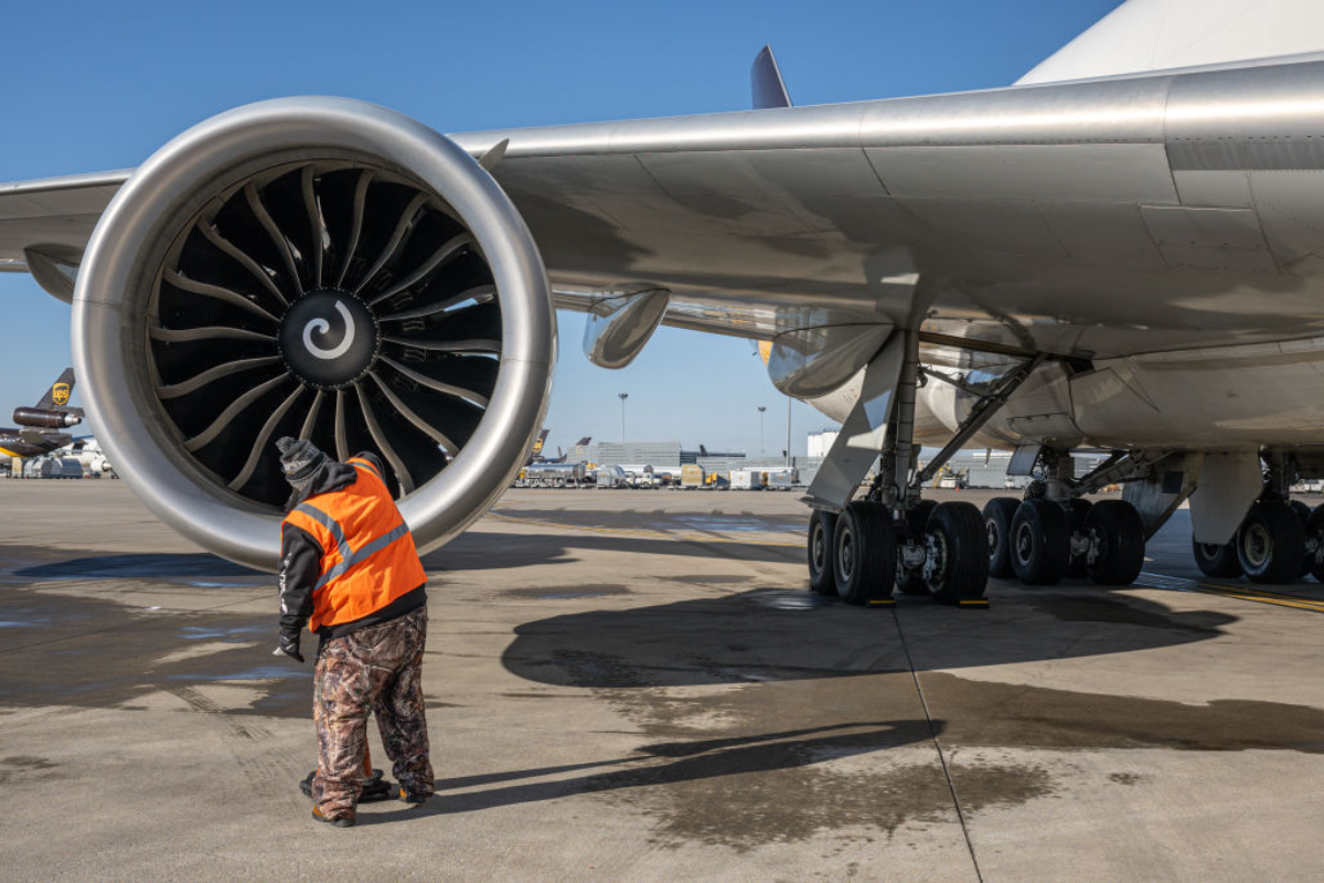 airport-employee-dead-after-being-sucked-into-boeing-jet-engine