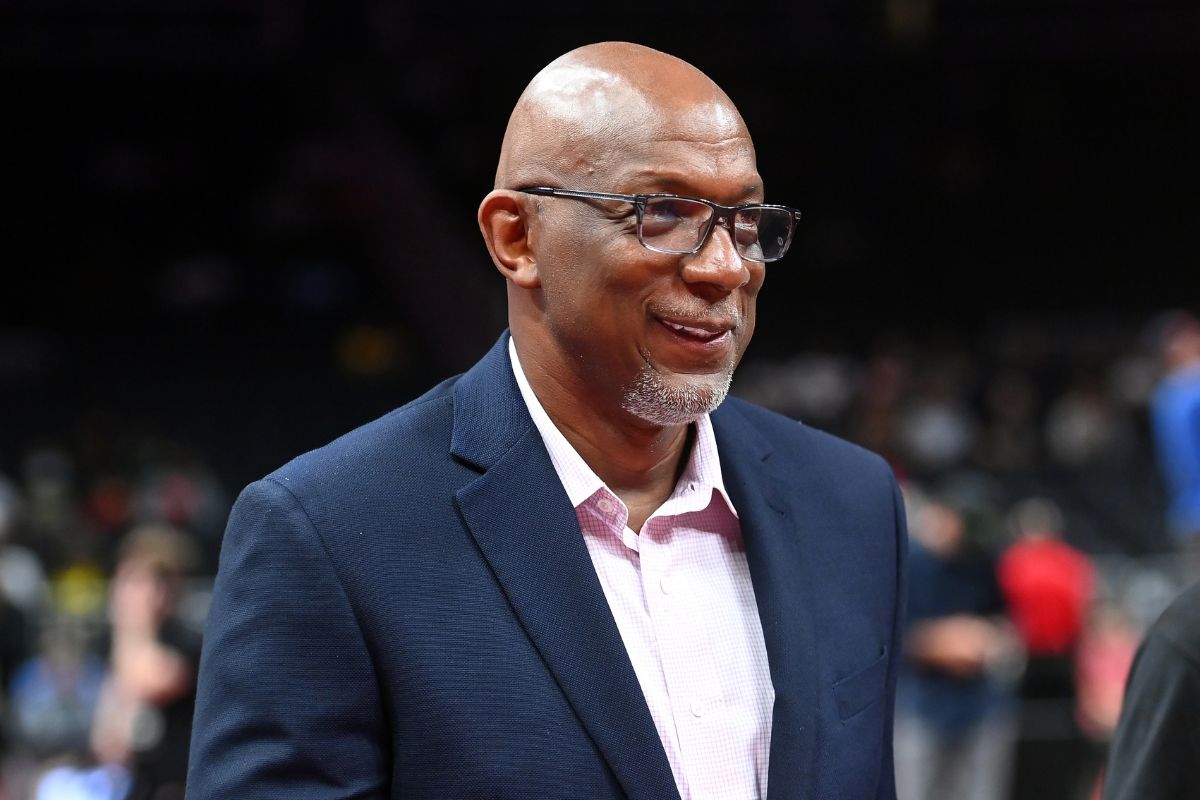 clyde-drexlers-dream-team-olympic-gold-medal-headed-to-auction