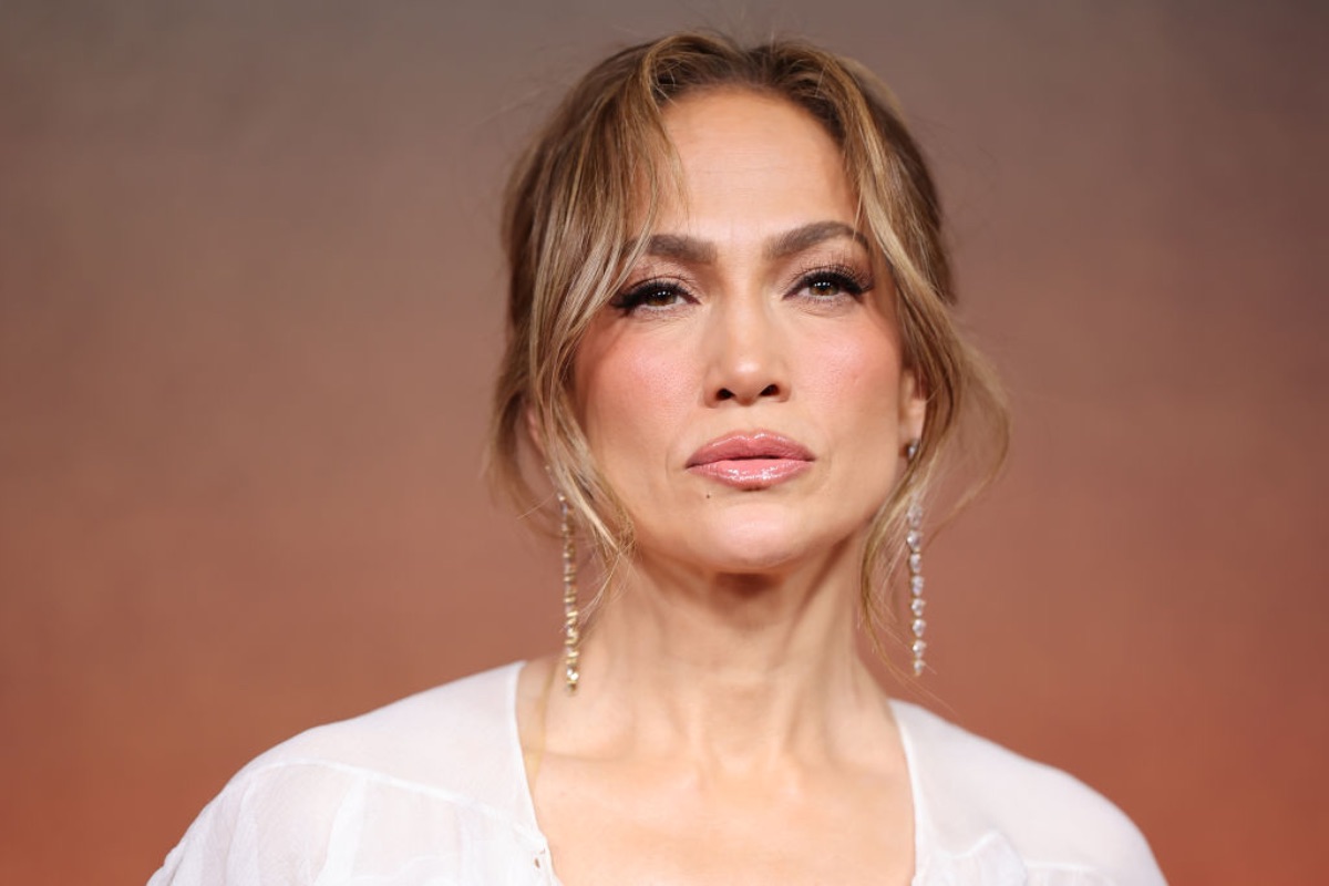 jennifer-lopez-celebrates-55th-birthday-with-swimsuit-selfie