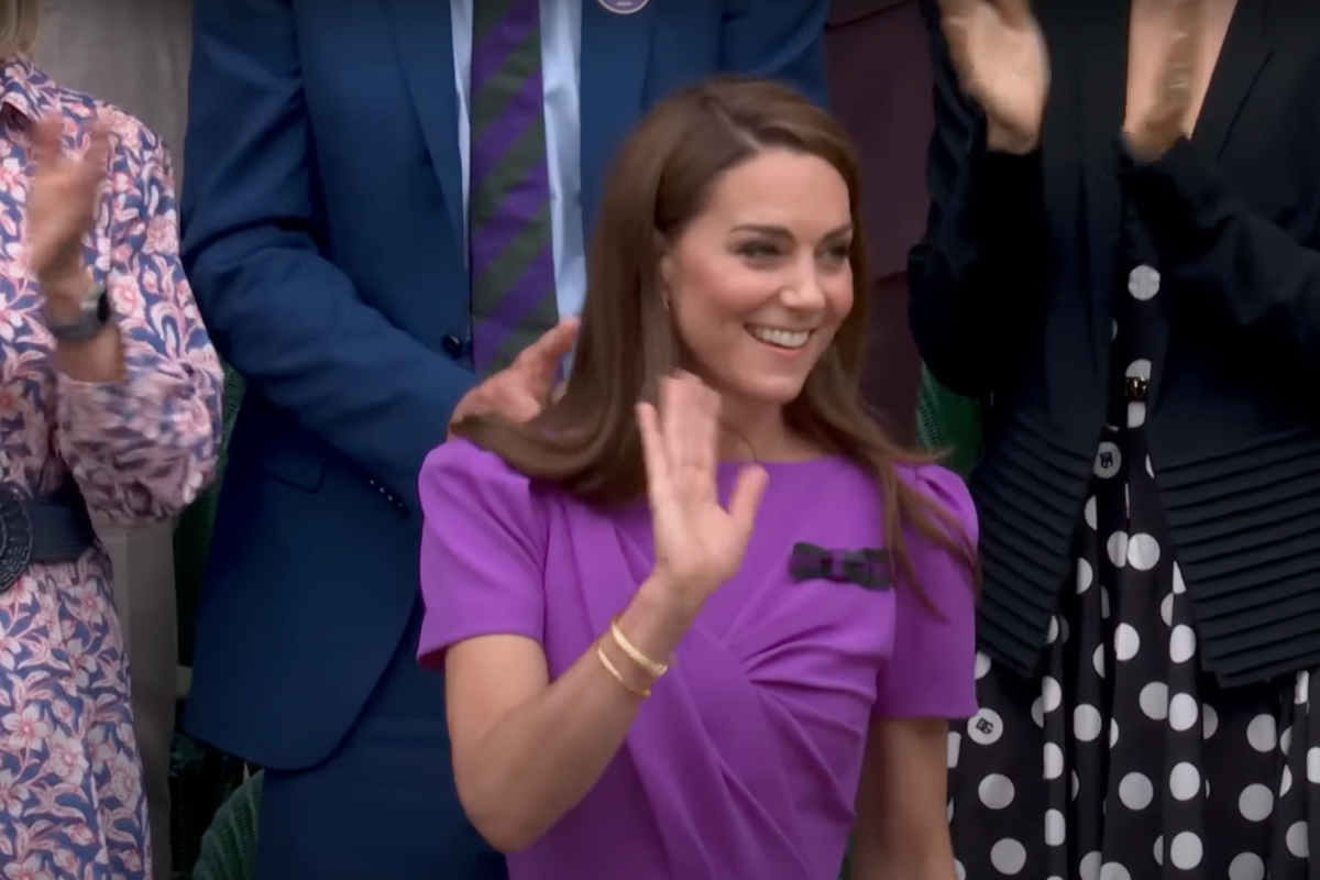 kate-middleton-receives-standing-ovation-at-wimbledon-in-touching-moment