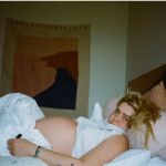 mae-whitman-shares-hilarious-8-month-pregnancy-update-i-am-huge