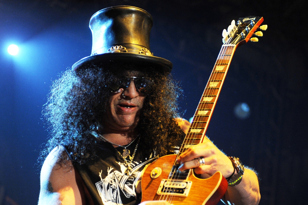 slash-mourns-death-of-25-year-old-stepdaughter-cancels-tour-dates