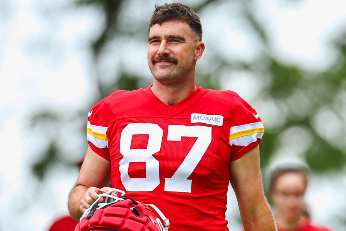 chiefs-star-clyde-edwards-helaire-says-travis-kelce-helps-him-manage-his-ptsd