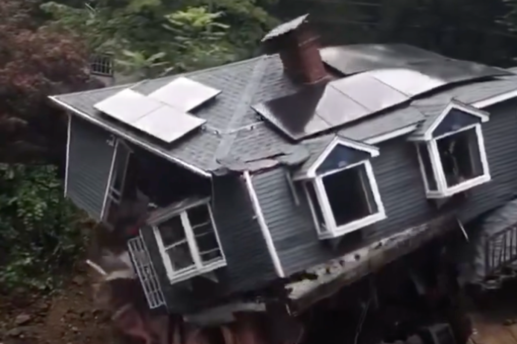 deadly-storm-tosses-single-moms-house-into-brook-in-wild-video