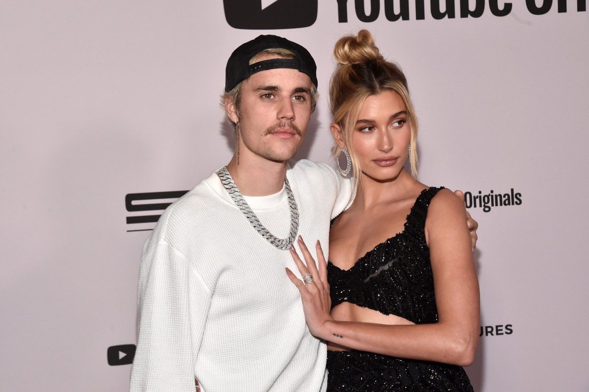 hailey-bieber-welcomes-first-baby-with-husband-justin-in-sweet-photo