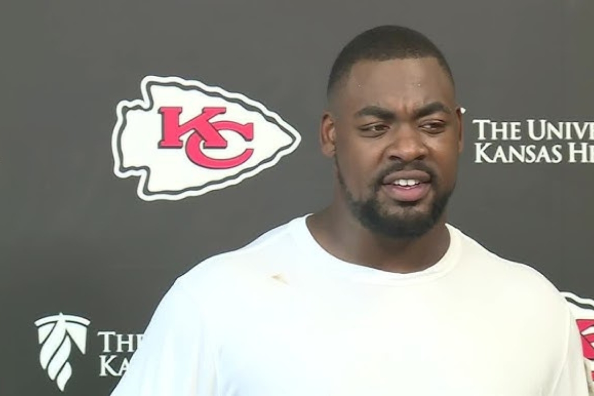 kansas-city-chiefs-star-chris-jones-offers-to-pay-1-5m-for-stolen-chicken-wings-to-free-woman