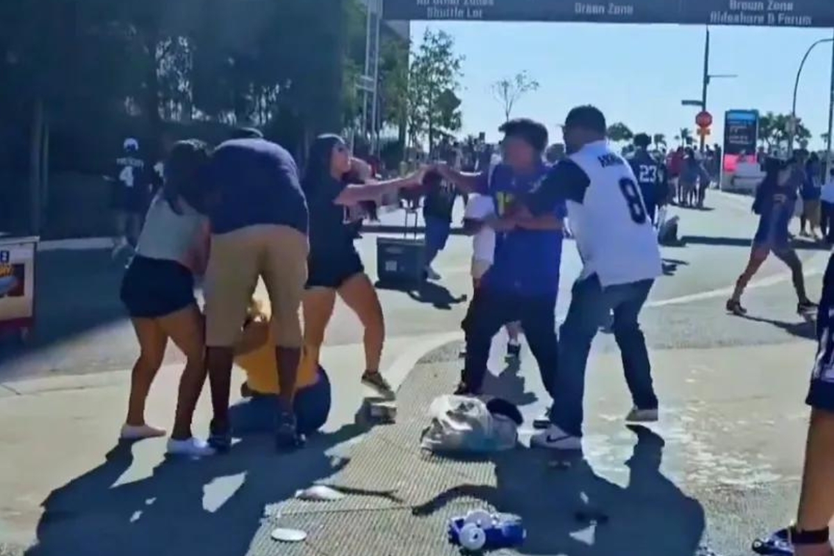 Rams, Dallas Cowboys Fans Have Bloody Brawl in Wild Video