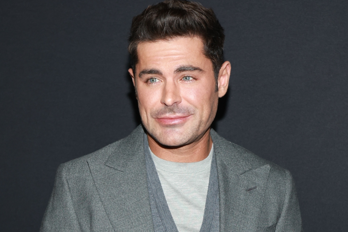 zac-efron-rushed-to-hospital-following-swimming-pool-incident-in-ibiza