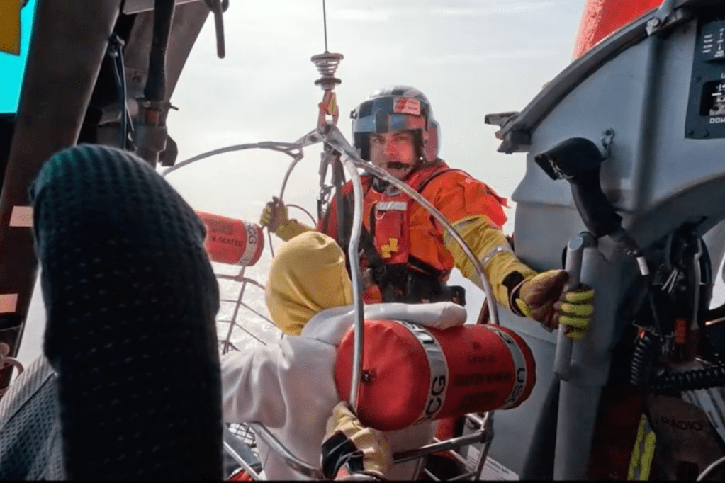 coast-guard-rescues-8