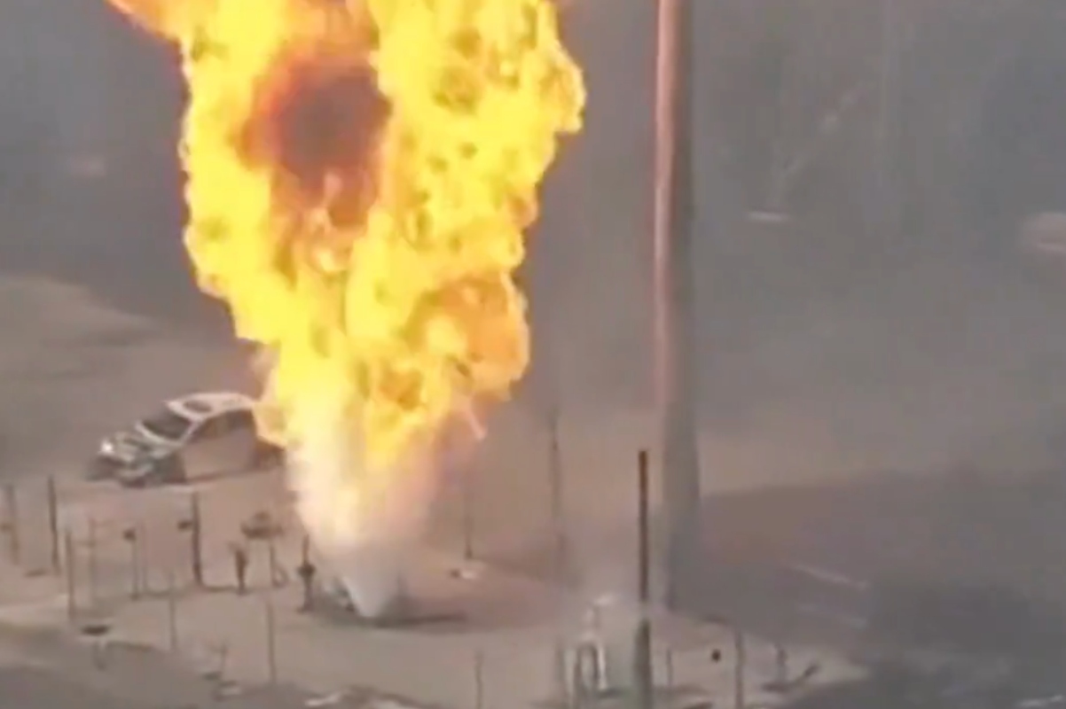 pipeline-explosion-causes-pillar-of-fire-over-texas-suburbs-in-horrifying-video