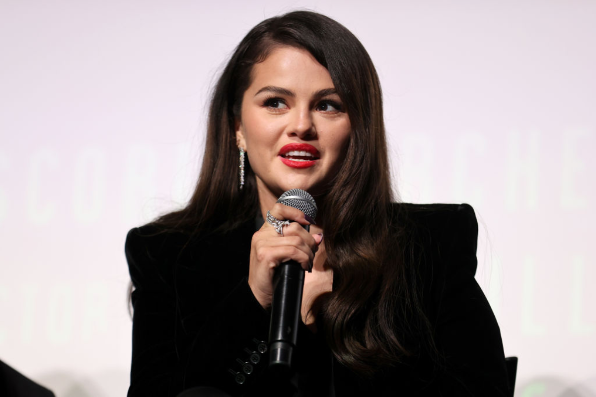 selena-gomez-unleashes-on-haters-after-revealing-she-cant-have-children-f-k-off