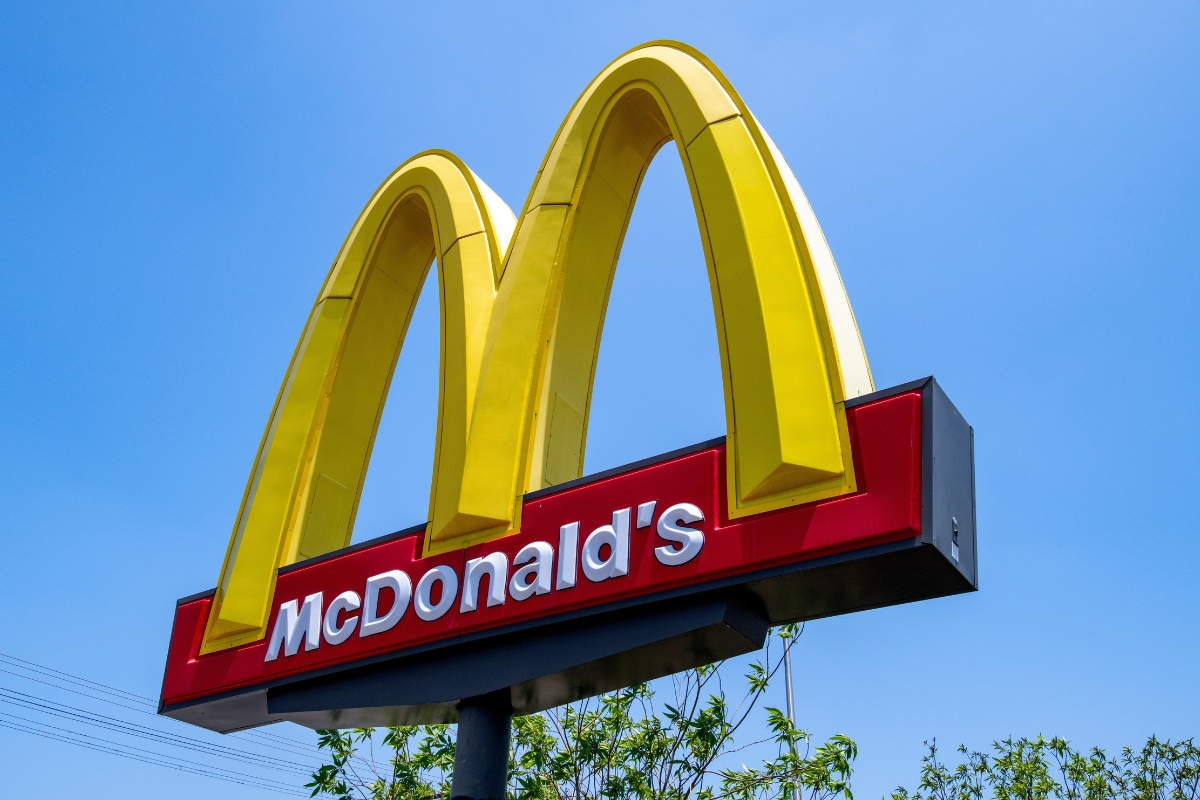 1 Dead, 49 Cases Confirmed From E. Coli Outbreak Linked To McDonald’s