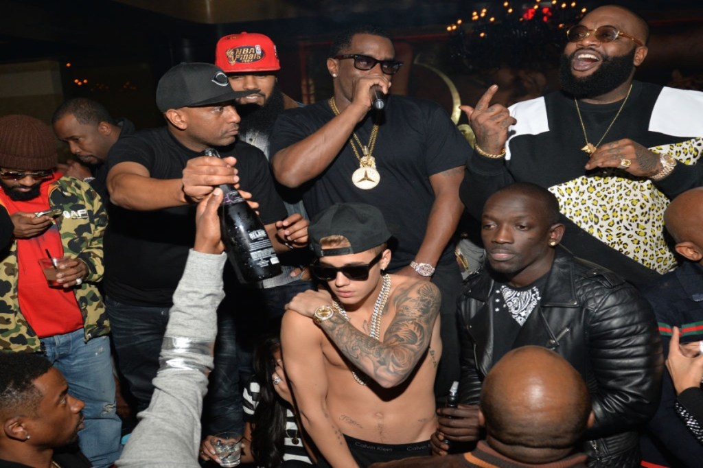 Justin-Bieber-'Doesn't-trust'-those-around-him-amid-diddy-investigation,-source-claims