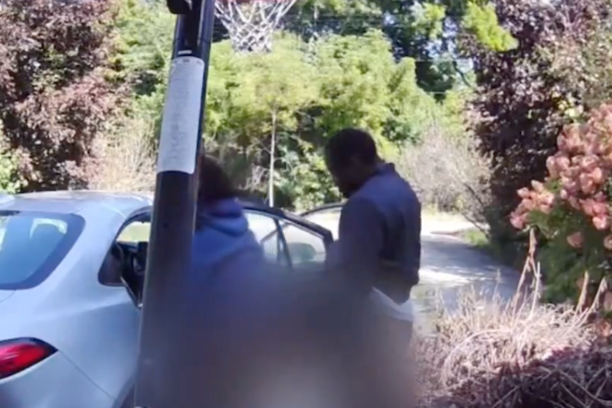 couple-captured-getting-busy-in-random-strangers-driveway-on-ring-camera