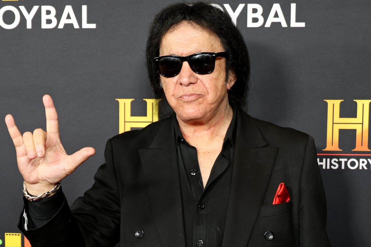 kiss-legend-gene-simmons-slammed-for-making-creepy-comments-on-dancing-with-the-stars