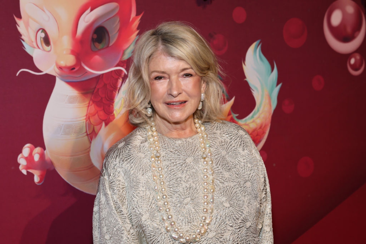 martha-stewart-allegedly-hosted-pool-parties-for-swingers-during-30-year-marriage