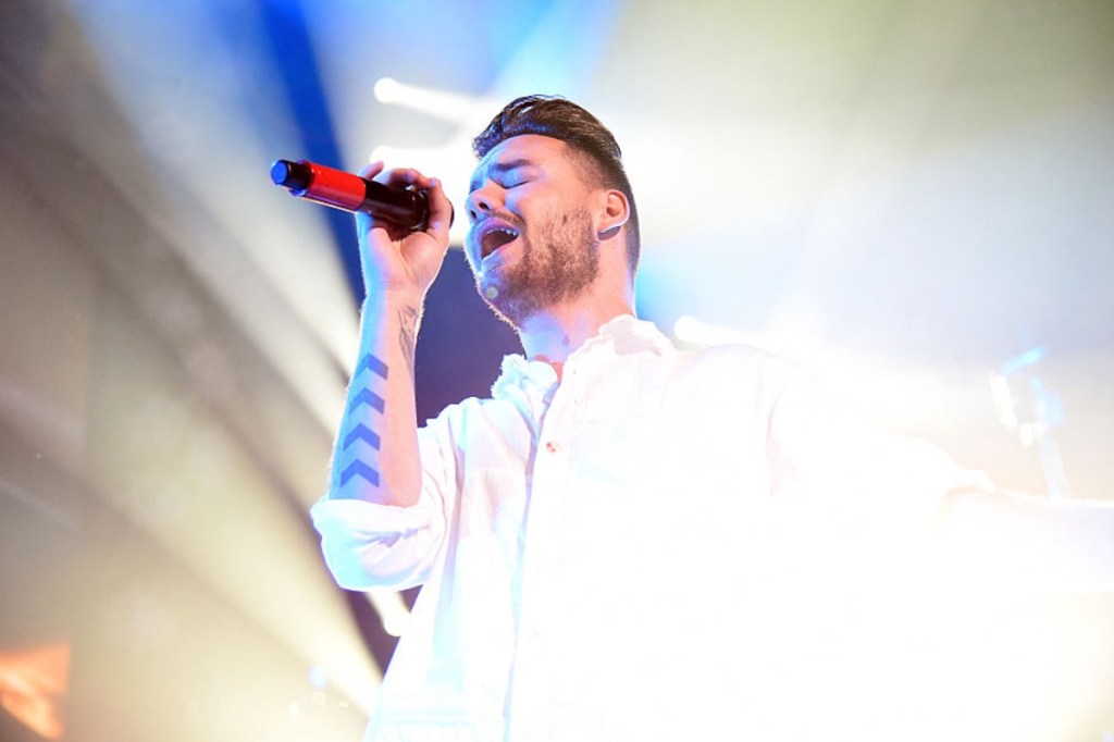 one-direction-singer-liam-payne-jumped-from-the-balcony-to-his-death-authorities-confirm-perform