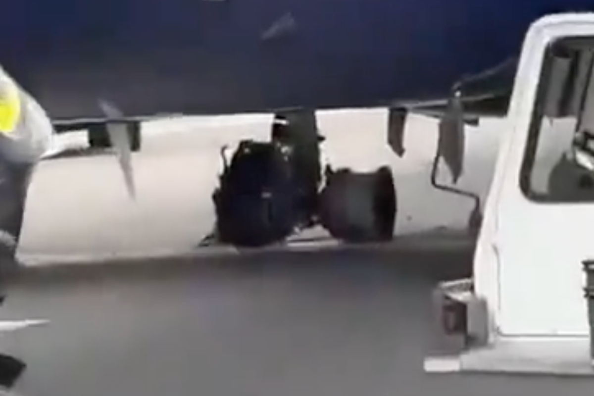 plane-tires-explode-during-scary-landing-at-airport