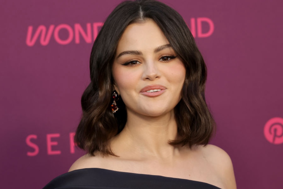 selena-gomez-accidentally-mentions-sean-diddy-combs-during-charity-event-speech