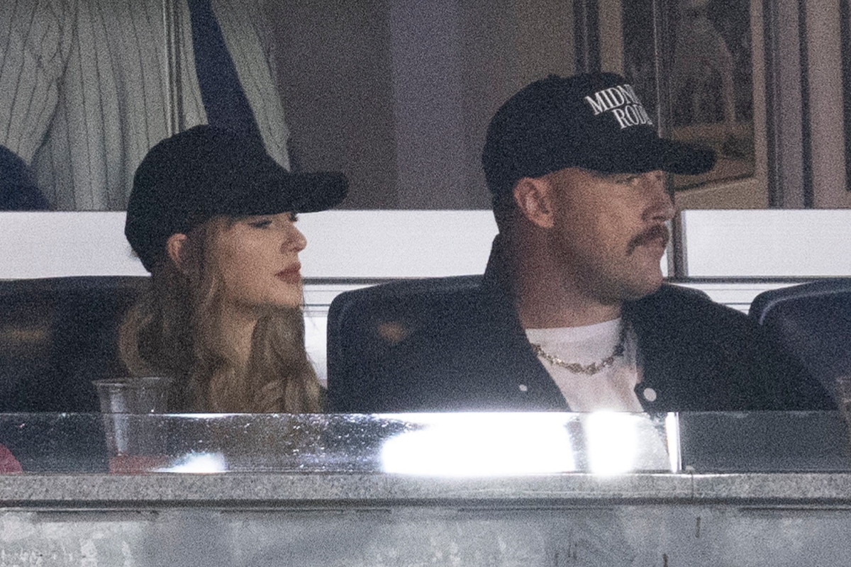 travis-kelce-admits-he-had-mixed-feelings-while-cuddling-with-taylor-swift-at-yankees-game