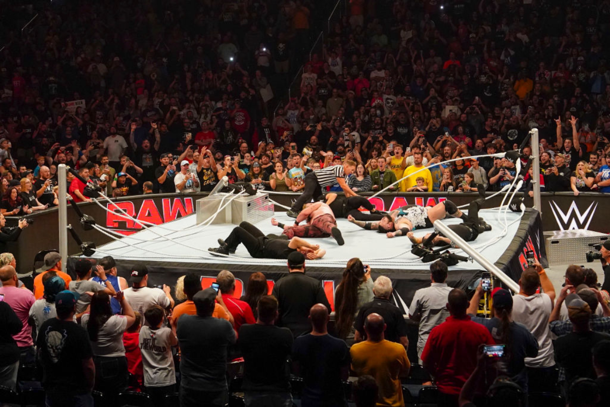 wwe-ring-collapses-during-major-monday-night-raw-match-in-wild-video