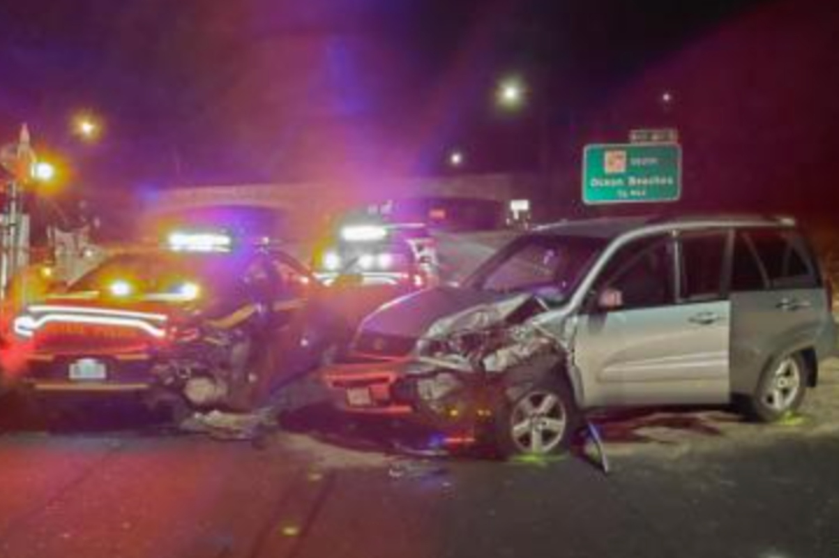 2-new-york-state-patrol-cars-hit-by-drunk-driver-while-investigating-another-drunk-driver