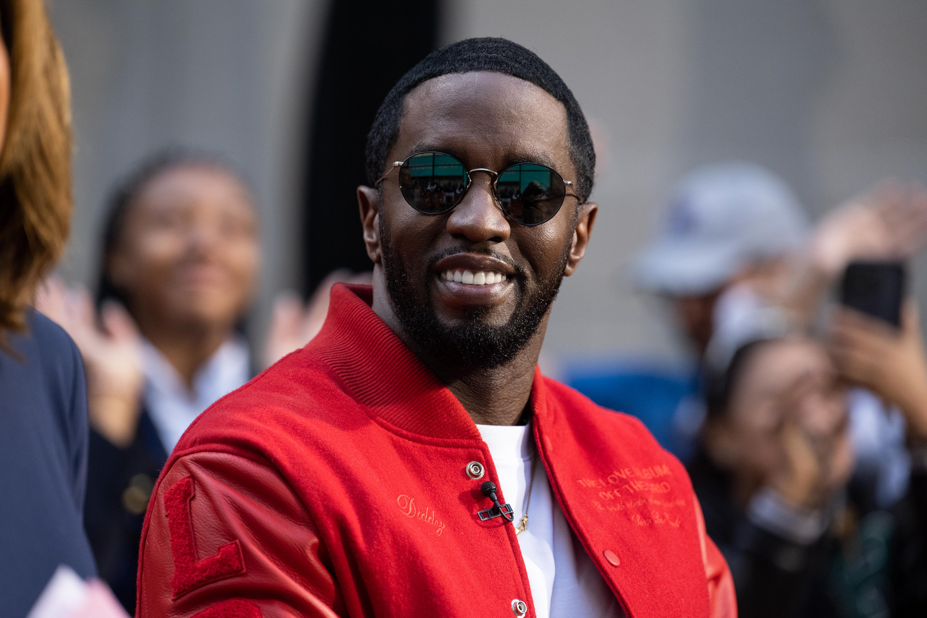 sean-diddy-combs-says-feds-raided-his-jail-cell-took-privileged-material