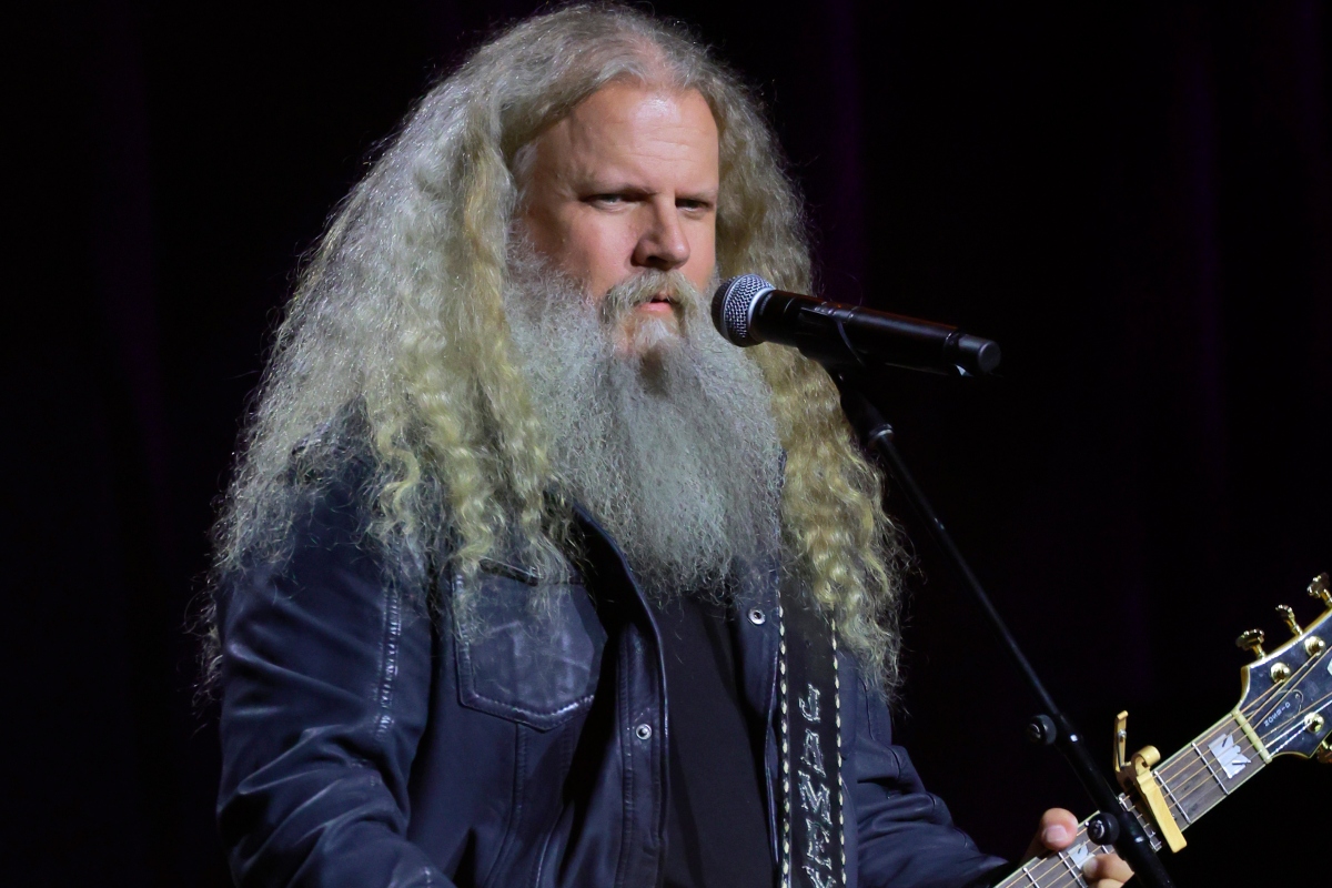 country-singer-jamey-johnson-arrested-for-drug-possession-speeding