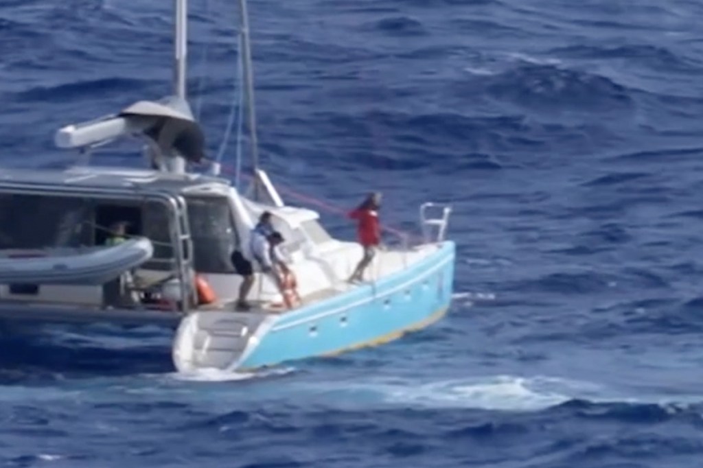 disney-cruise-ship-rescues-4-stranded-boaters-in-shocking-video