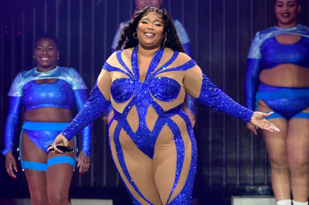 lizzo-shows-off-dramatic-weight-loss-in-stunning-new-photos