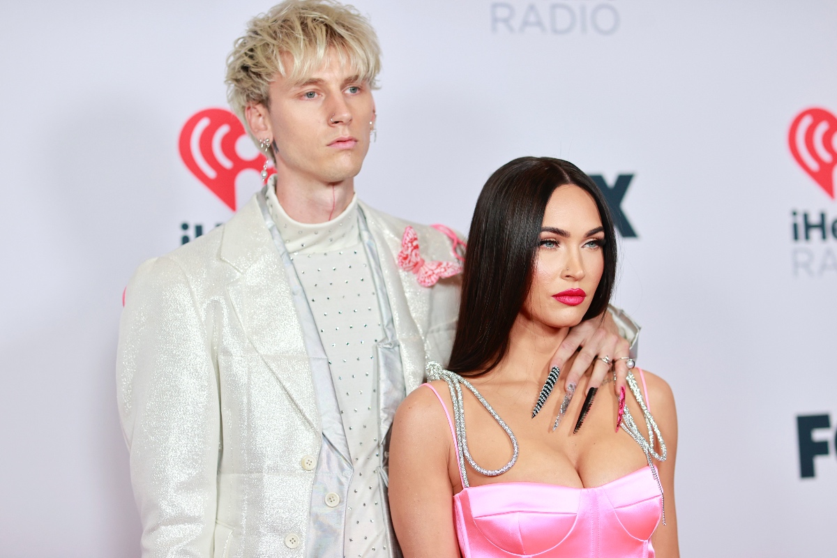 megan-fox-pregnant-expecting-rainbow-baby-with-mgk-after-previous-miscarriage