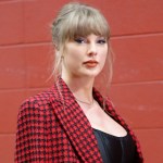 taylor-swift-scolds-security-guard-who-screamed-at-photographers-in-awkward-video