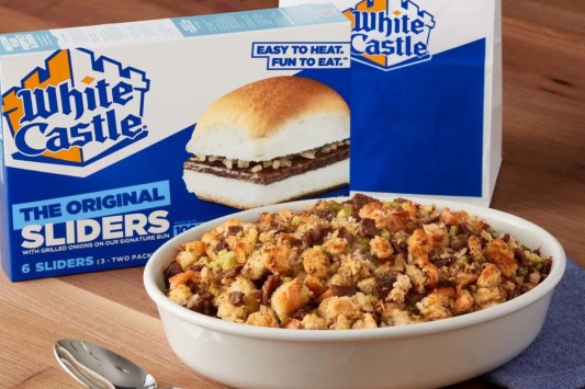 white-castles-slider-stuffing-divides-internet-im-flipping-tables