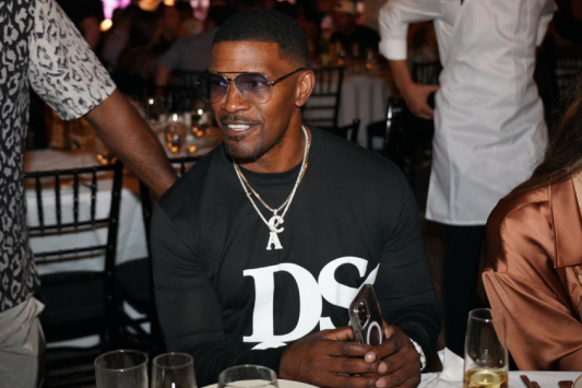 jamie-foxx-left-with-stitches-after-glass-throwing-incident-at-birthday-dinner