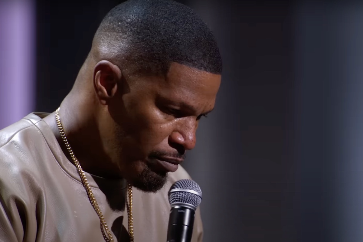 jamie-foxx-opens-up-about-his-mysterious-hospitalization-in-trailer-for-netflix-special