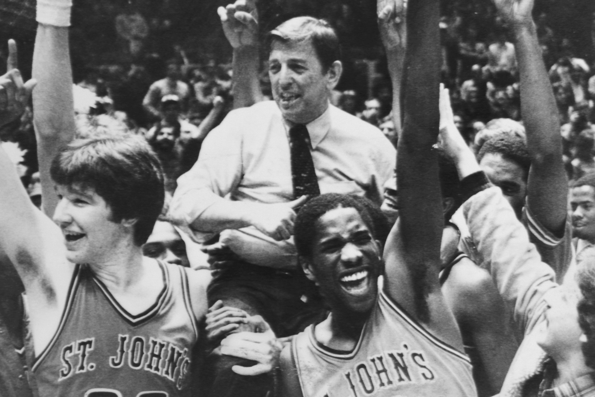 legendary-basketball-coach-lou-carnesecca-dead-at-99