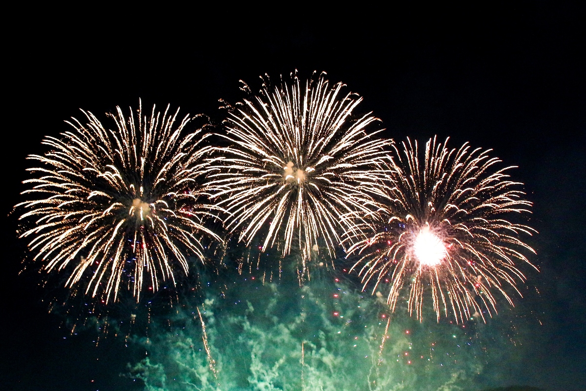 2-dead-nearly-two-dozen-injured-hawaii-firework-accident