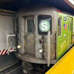 2-men-stab-each-other-during-subway-brawl